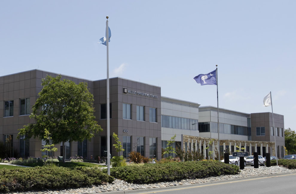 Smart Buildings by Building Clouds